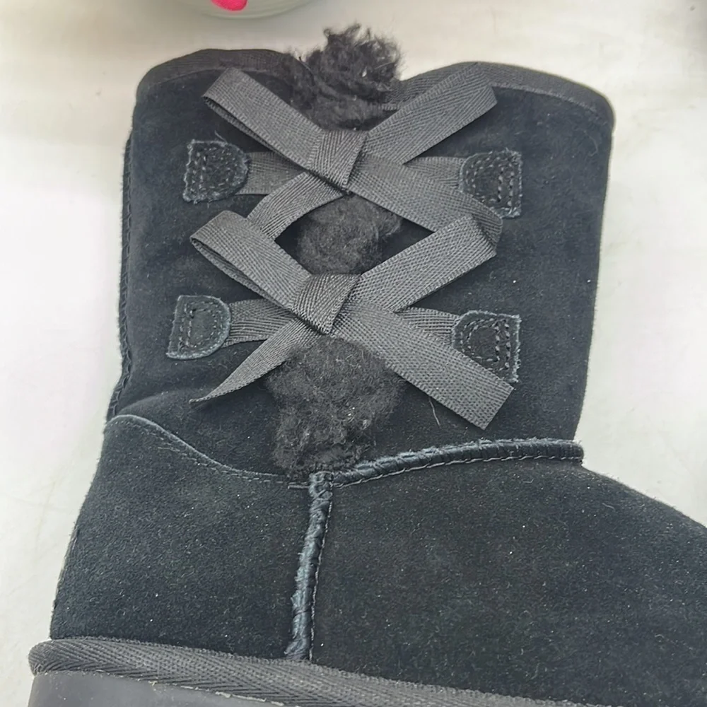 Kookaburra by UGG Black Suede Winter Boots Size 3 WRB4510A